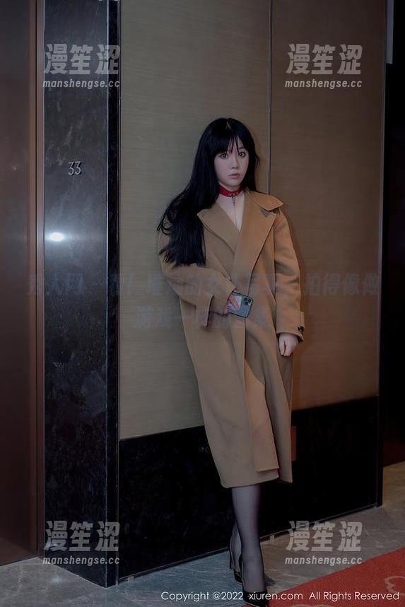 秀人网-璀灿 秀人网 - 看!璀灿的女仆写真,拍得像做游戏一样的图集