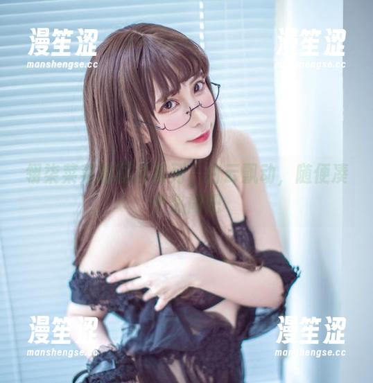 翎柒菜菜的图片系列，白云飘动，随便凑个热闹吧