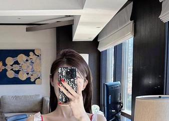 微密圈 – 脸红Dearie的黑透纱：图包里的谜一样的优雅，让人忍不住想揭开一角！