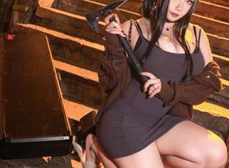 贞子蜜桃的写真图册里“心心眼”，果然是看似单纯，实则很撩人，这算不算图文并茂？