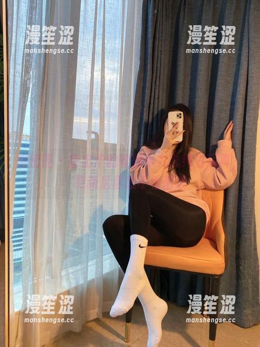 微密圈 - 新出炉的软妹小九九纯白写真，更新后你想不看都难