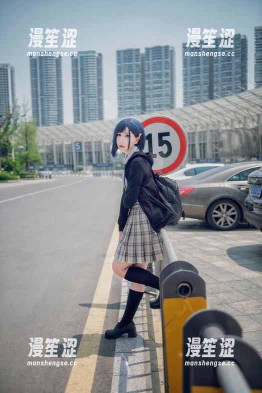 逐月Su黑色，高清作品挑战你对美的定义