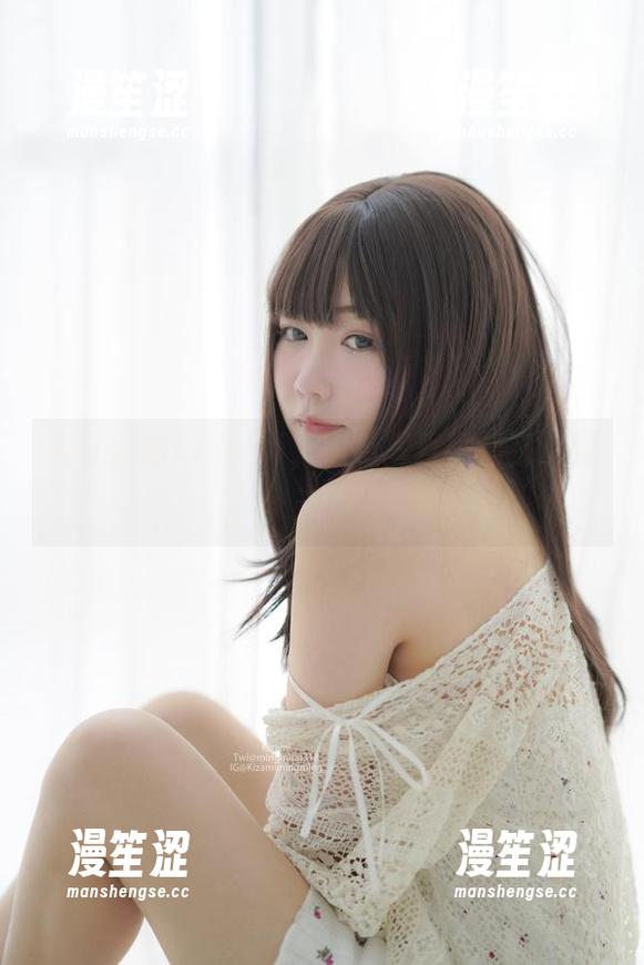 关注铭铭kizami，黑色写真福利在这里，快来收好！