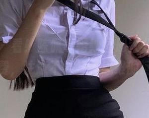 微密圈 – 看！陈佩奇婚纱图册大公开，完全免费，注意不要掉入思维的河里！