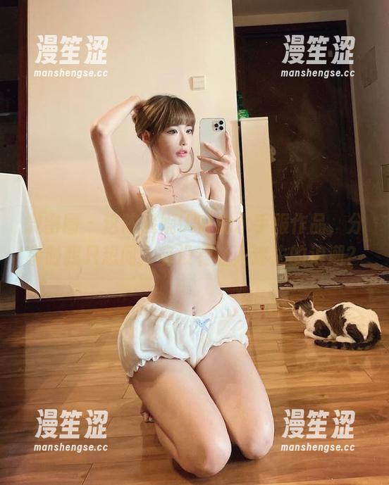 陈妮妮UNI 微密圈 - 这陈妮妮UNI的水手服作品,分享时我只想问:有没有让人迷失的浪潮?