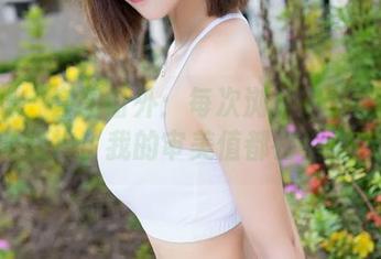 魅妍社 – 套图番外：每次浏览兜豆靓Youlina的旗袍，我的审美值都在悄悄变高。